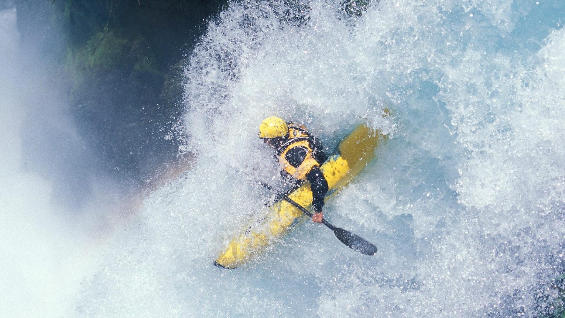 _美网：突如其来的暴雨打断比赛，运动员表现坚韧不拔_，美网比赛视频