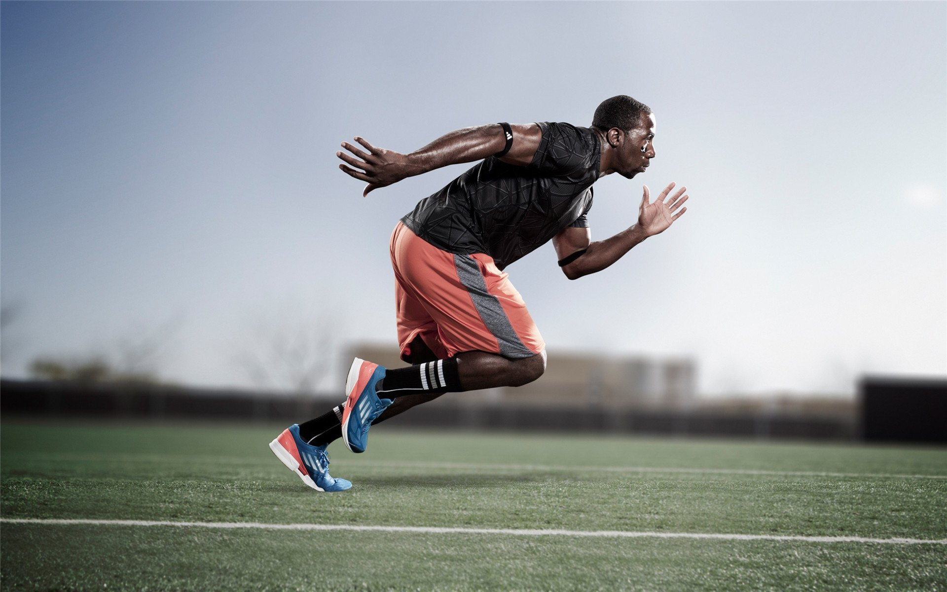 勇士翻盘森林狼，季后赛首轮中库里三分雨不断，勇士队pk森林狼视频