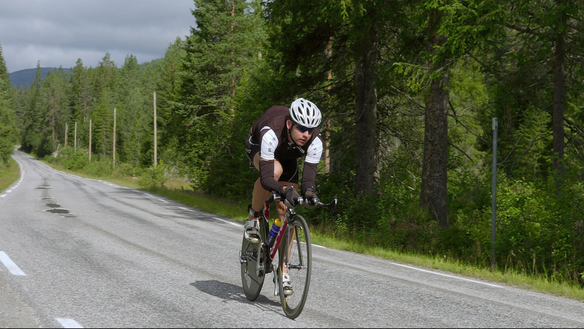 电竞主播多元内容创作与粉丝经济价值挖掘实践